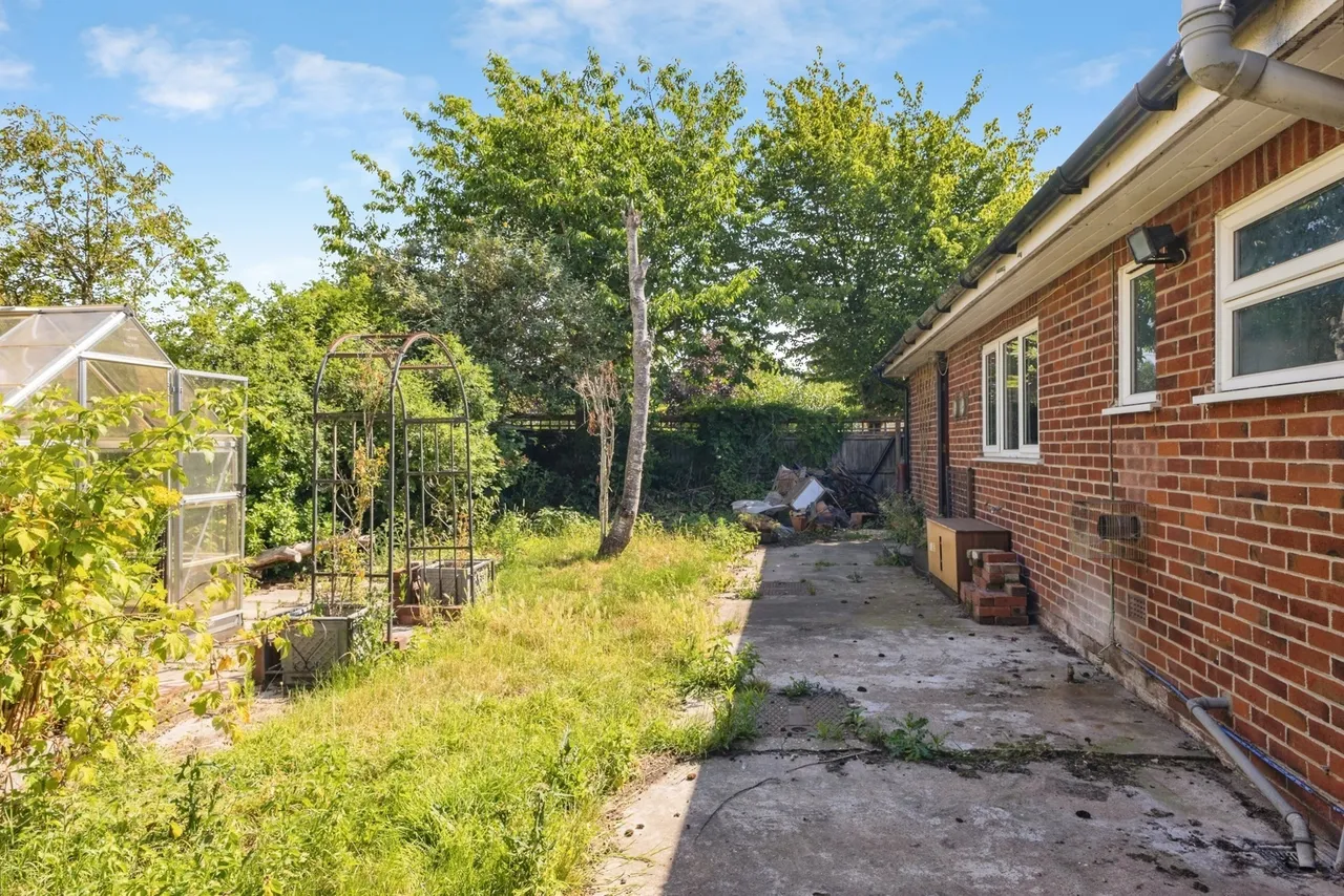 Kenninghall Road, Banham, NR16, photo 20