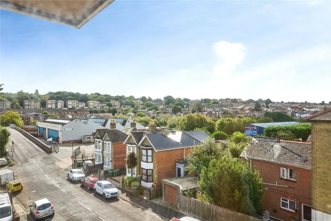 Park Road, Ryde, PO33, photo 2