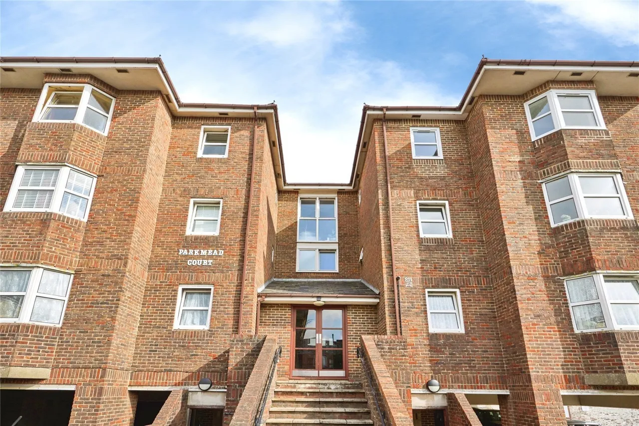 Park Road, Ryde, PO33, photo 11