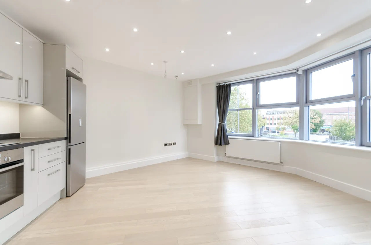 1 bed flat to rent, Surbiton, KT5