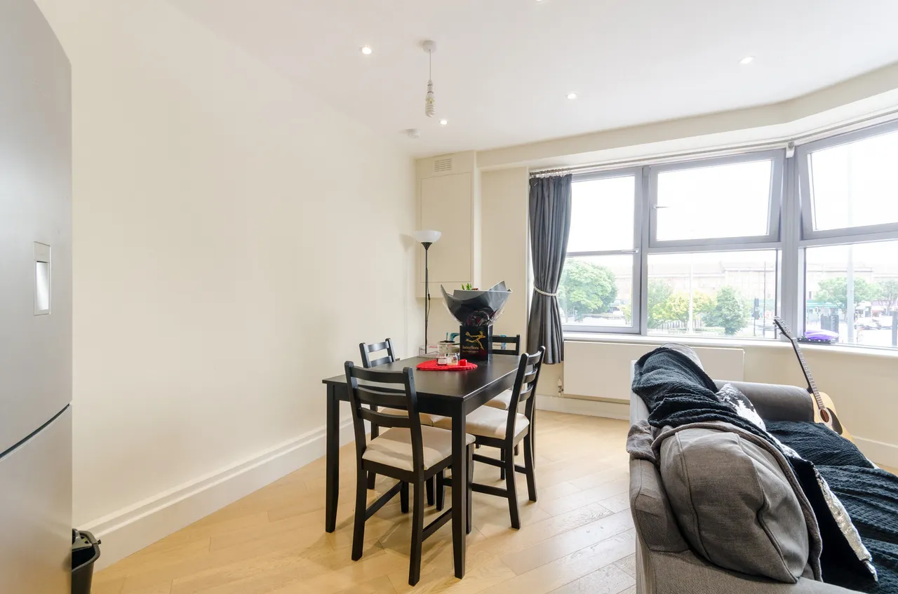 Surbiton, KT5, photo 11