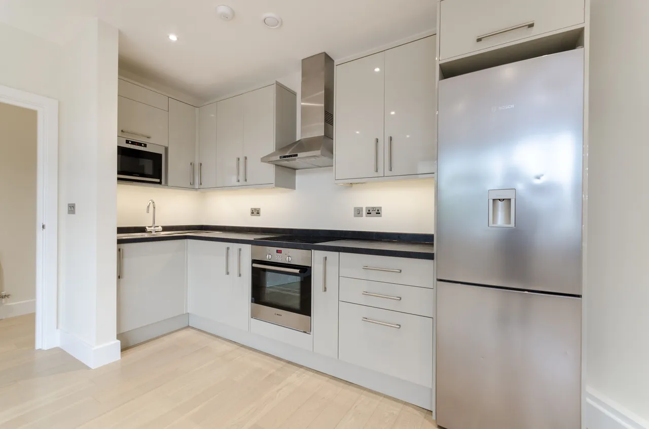 Surbiton, KT5, photo 4