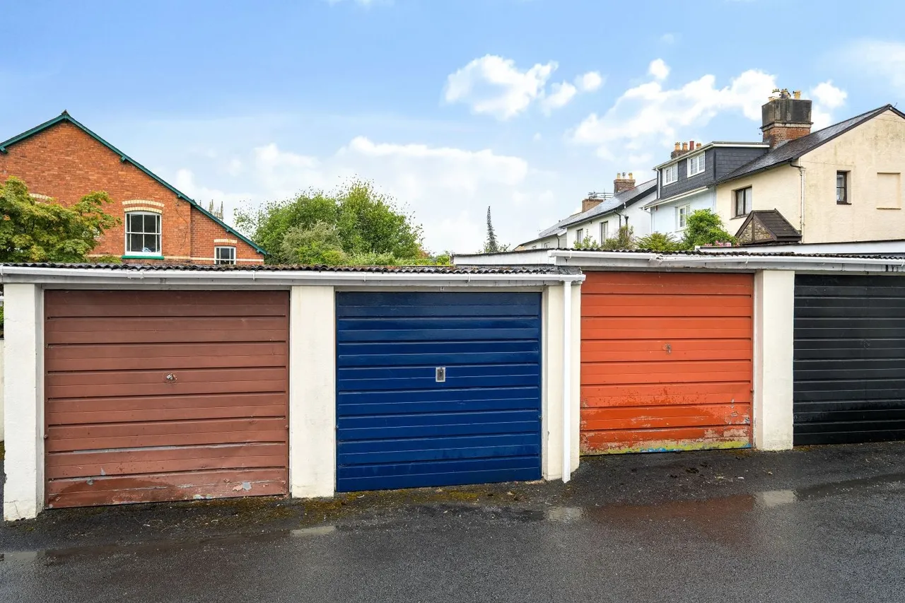Victoria Road, Barnstaple, EX32, photo 18