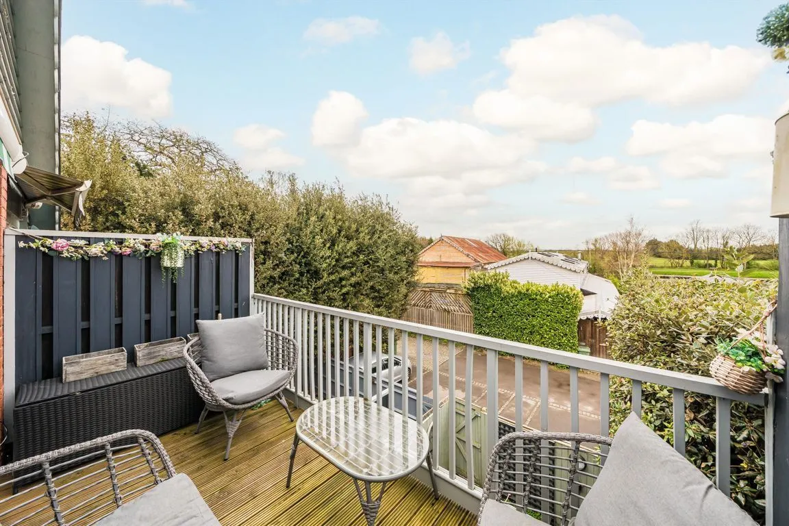 Thames Street, TW16, photo 8