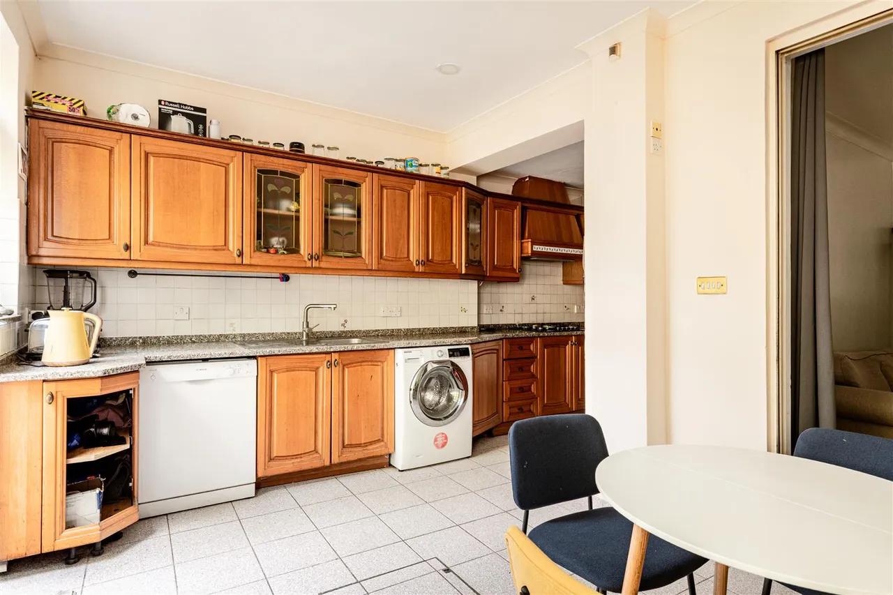 Huxley Gardens, London, NW10, photo 6