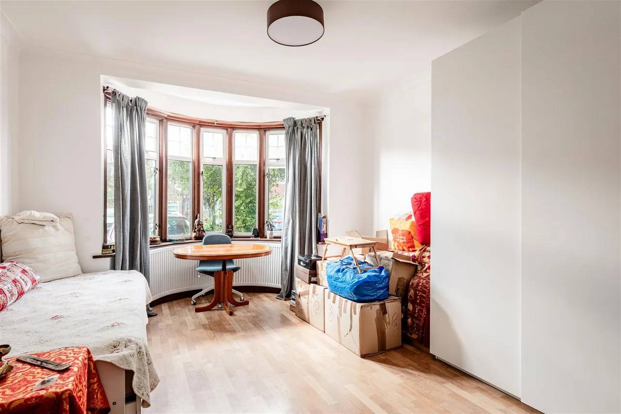 Huxley Gardens, London, NW10, photo 4
