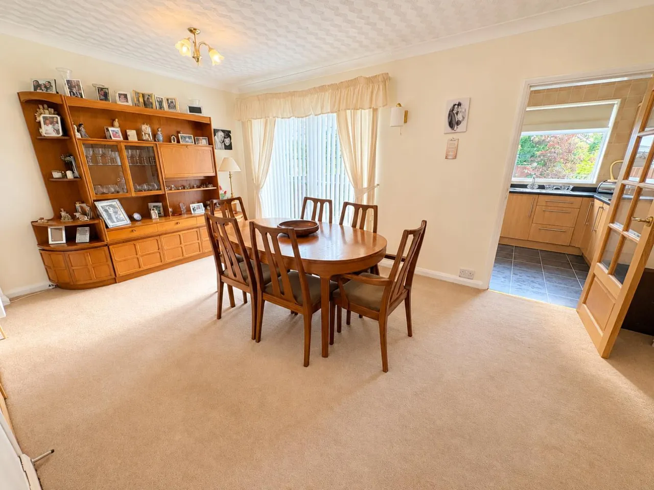 Willowtree Avenue, Gilesgate, DH1, photo 9