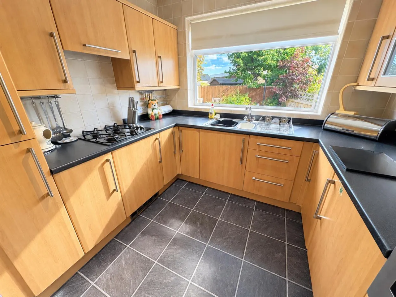 Willowtree Avenue, Gilesgate, DH1, photo 3