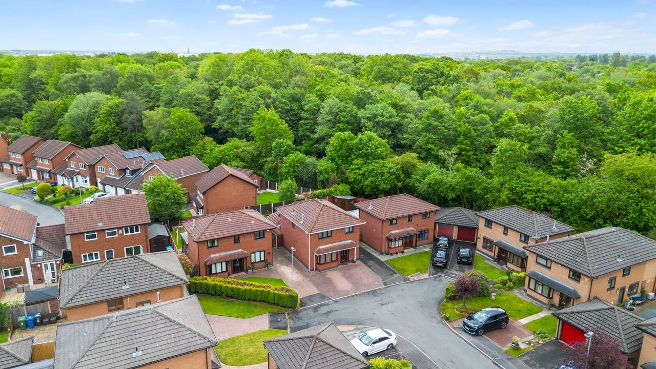 Cabot Close, Old Hall, Warrington, Warrington, WA5 9QQ, photo 17