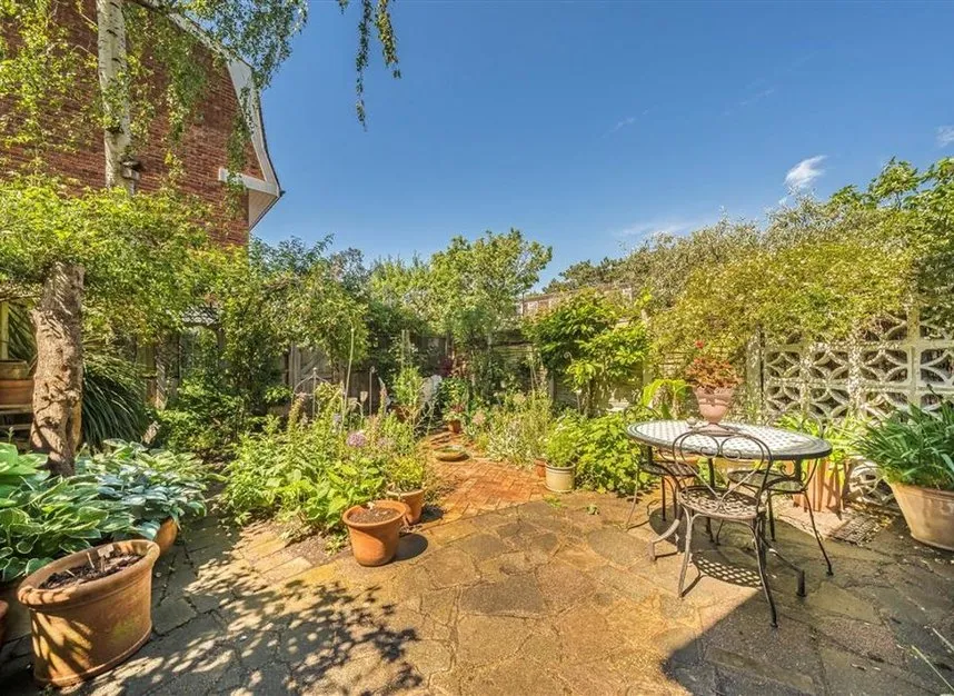 Broom Road, Teddington, TW11, photo 6