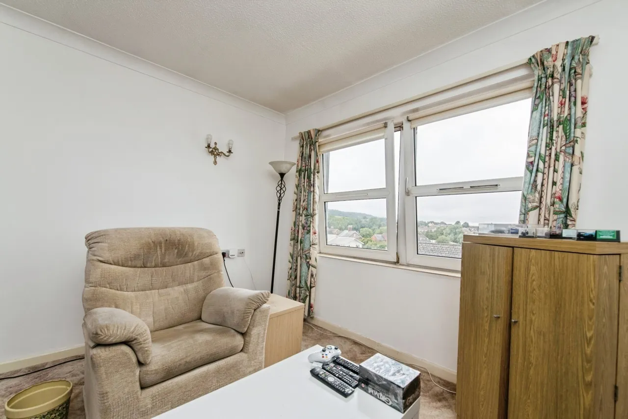 King Street, Honiton, EX14, photo 7