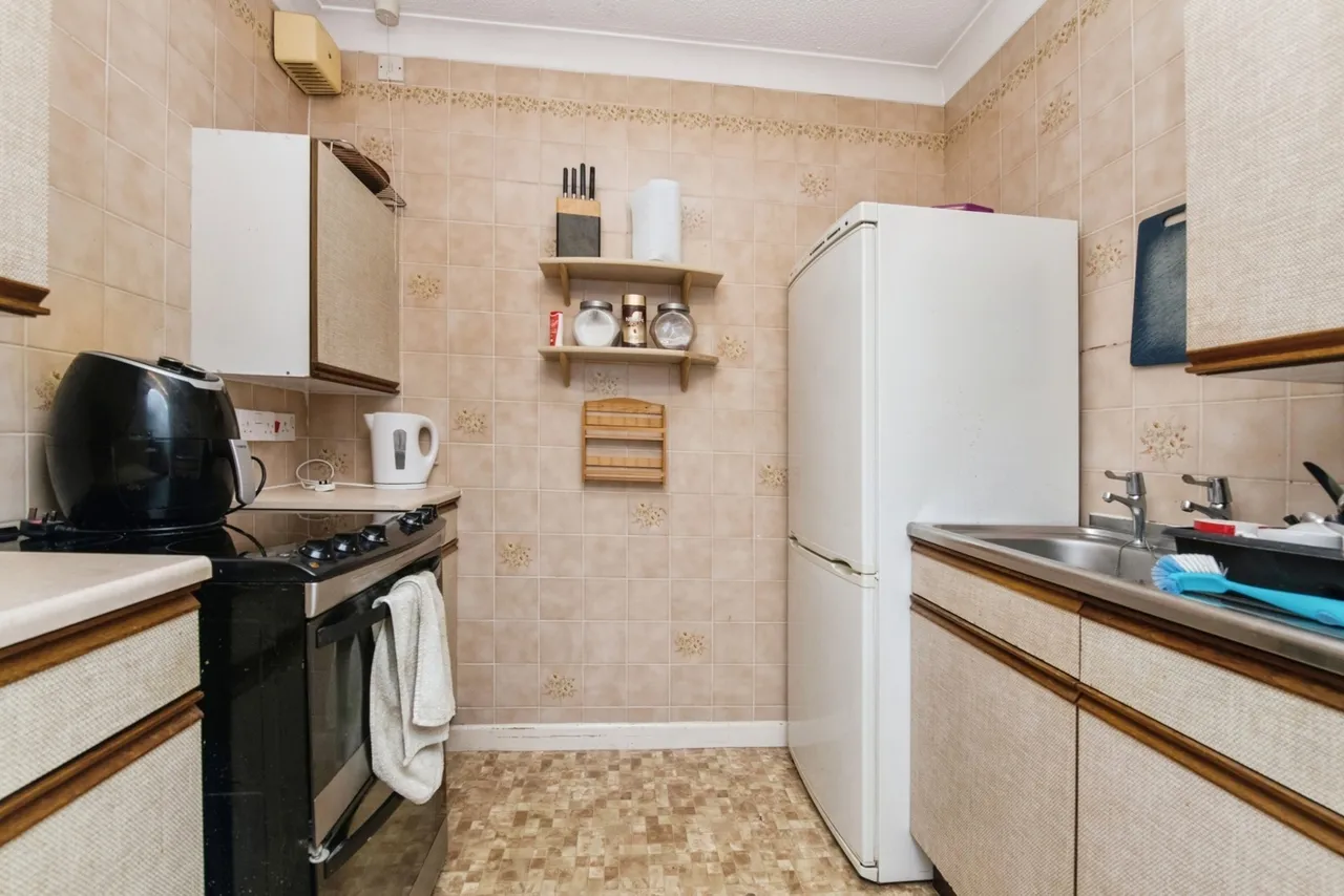 King Street, Honiton, EX14, photo 10