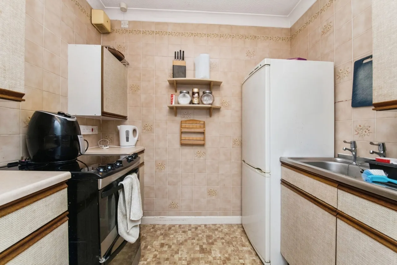 King Street, Honiton, EX14, photo 9