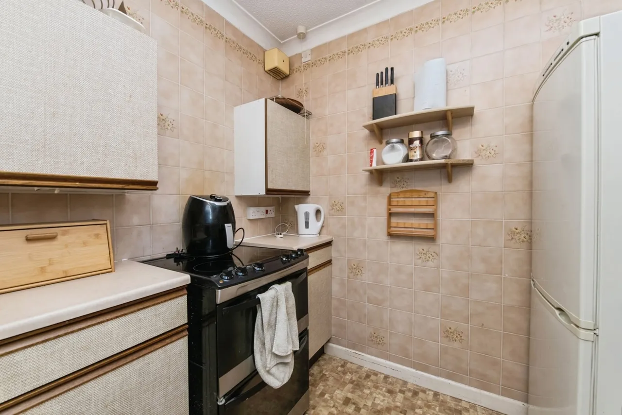 King Street, Honiton, EX14, photo 8