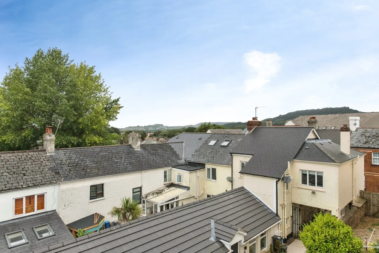 King Street, Honiton, EX14, photo 14