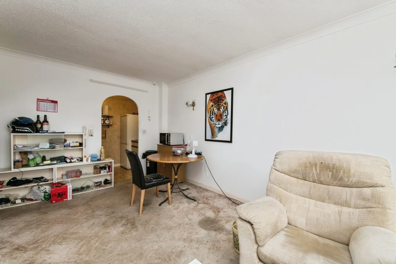 King Street, Honiton, EX14, photo 18