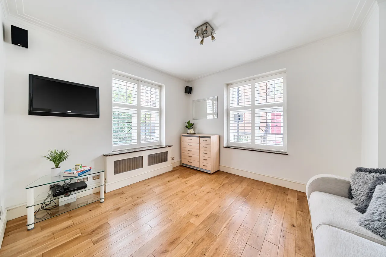 5 Melcombe Regis Court, 59 Weymouth Street, London, photo 2