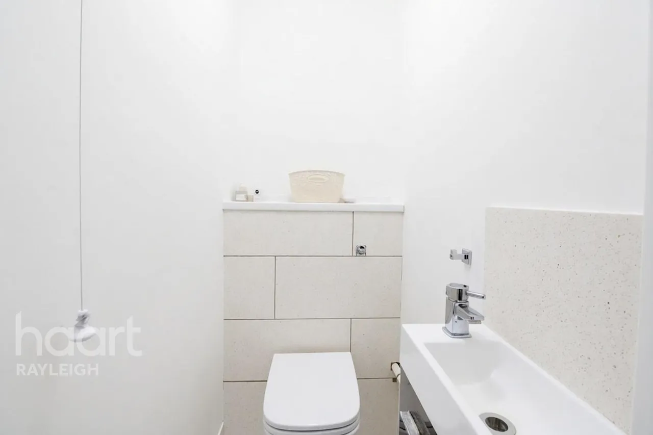 Oakhurst Road, Rayleigh, SS6, photo 8