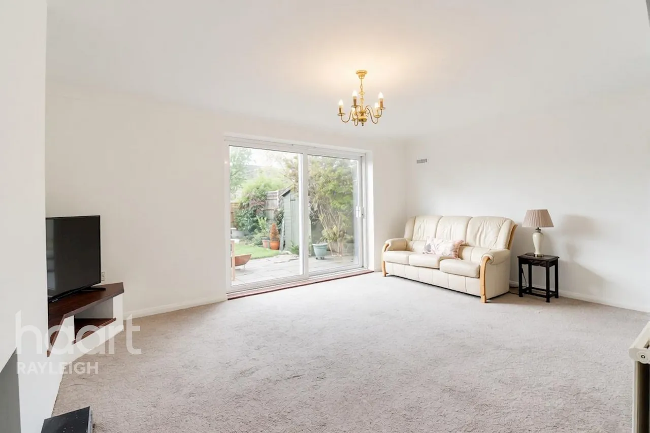 Oakhurst Road, Rayleigh, SS6, photo 5