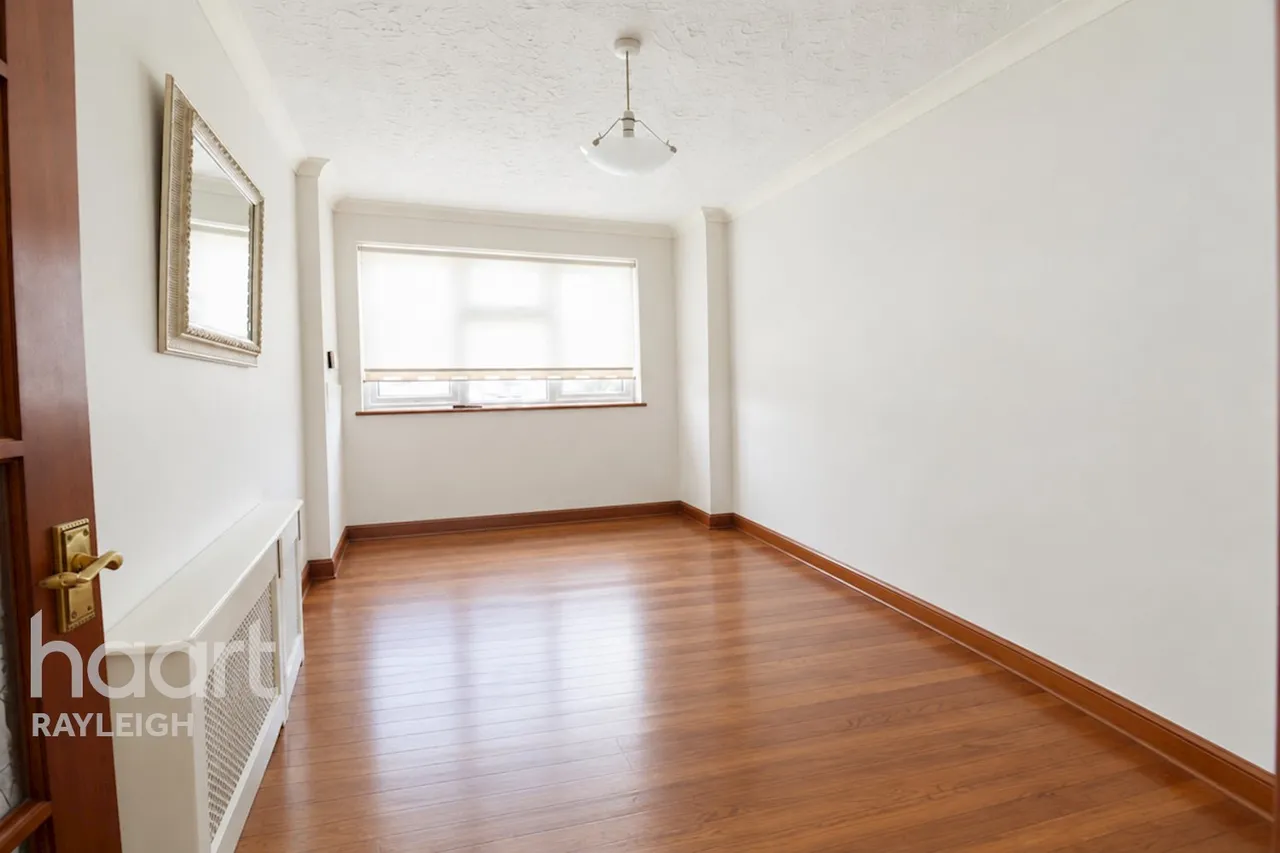 Oakhurst Road, Rayleigh, SS6, photo 4