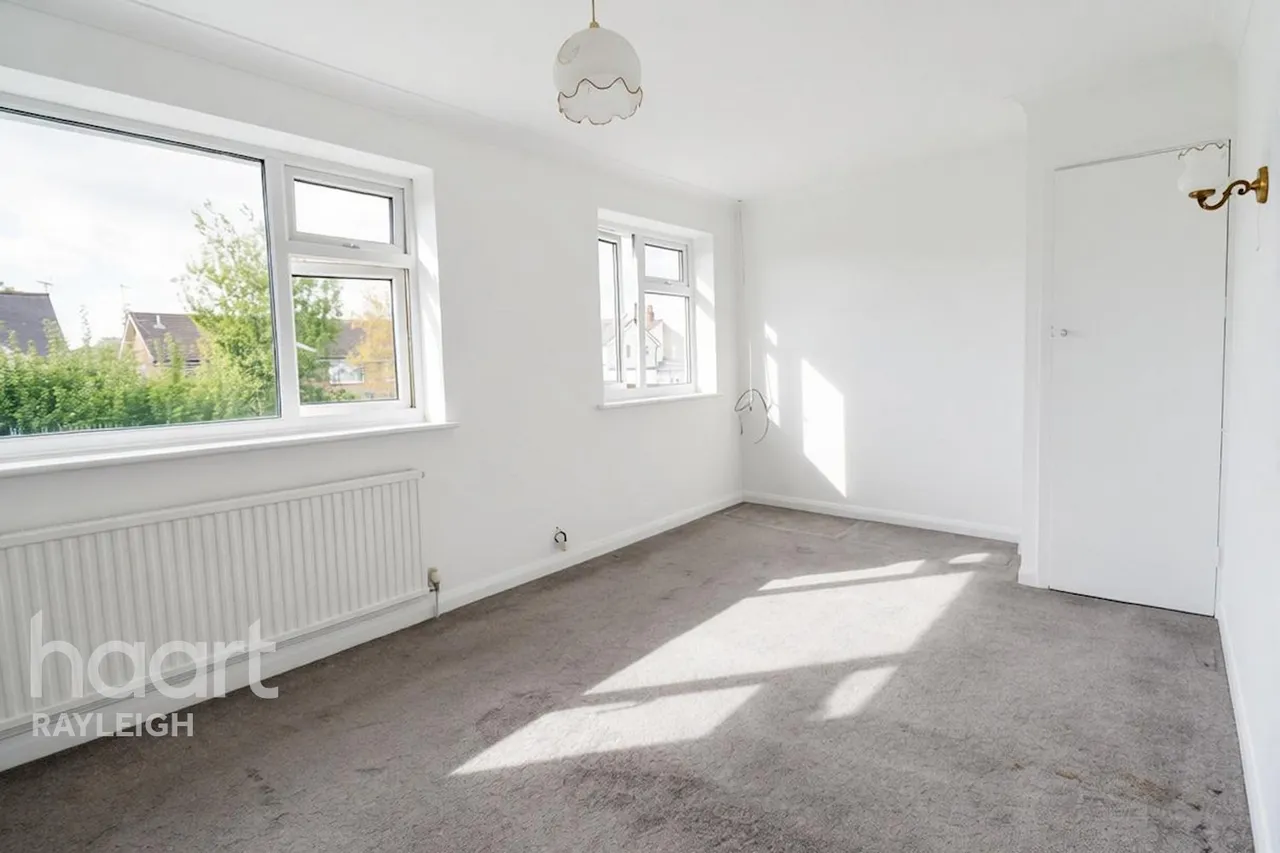 Oakhurst Road, Rayleigh, SS6, photo 11