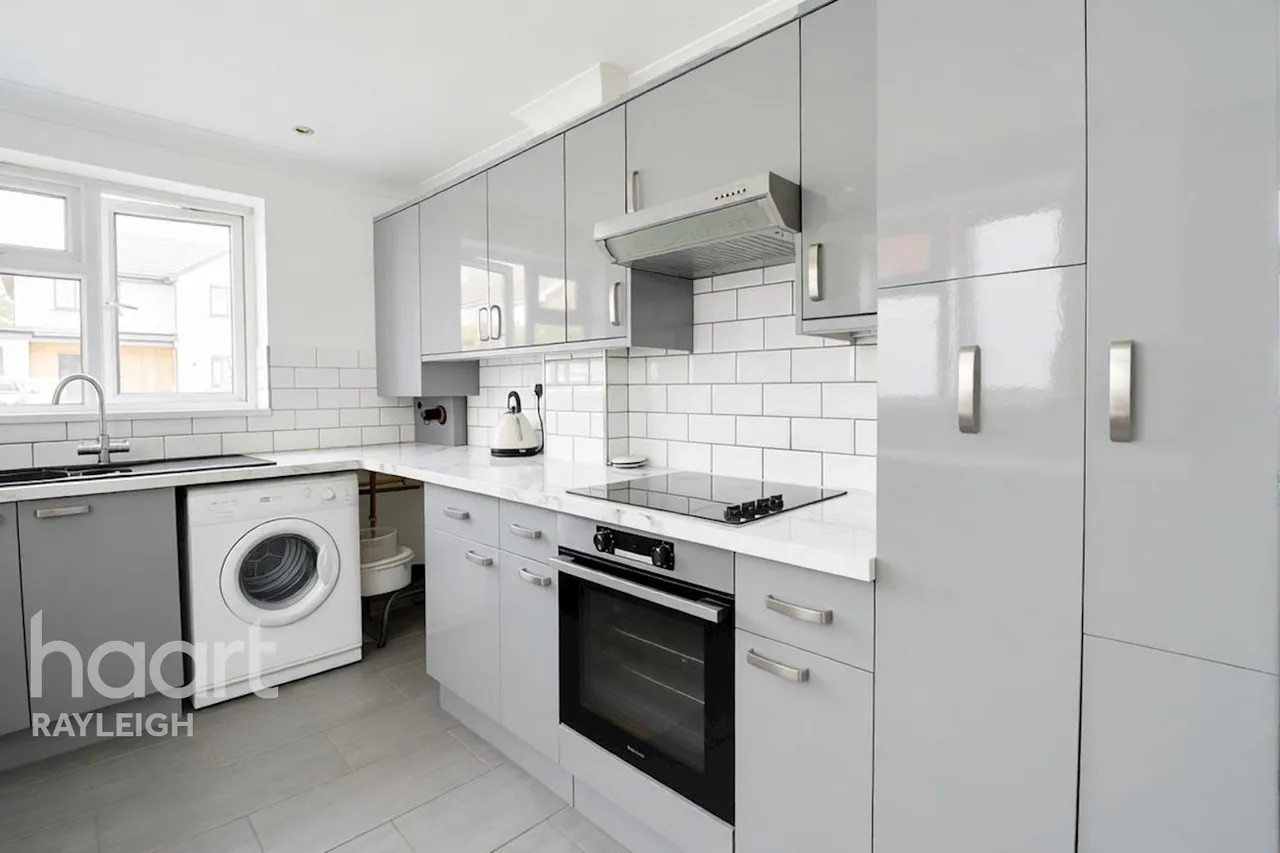 Oakhurst Road, Rayleigh, SS6, photo 7