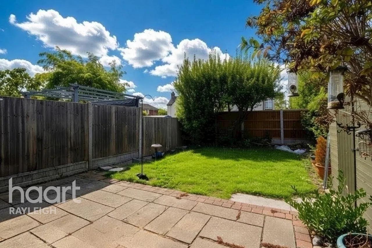 Oakhurst Road, Rayleigh, SS6, photo 15