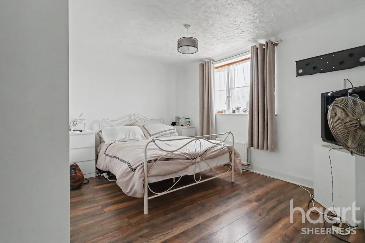 Waverley Avenue, Minster, ME12, photo 8
