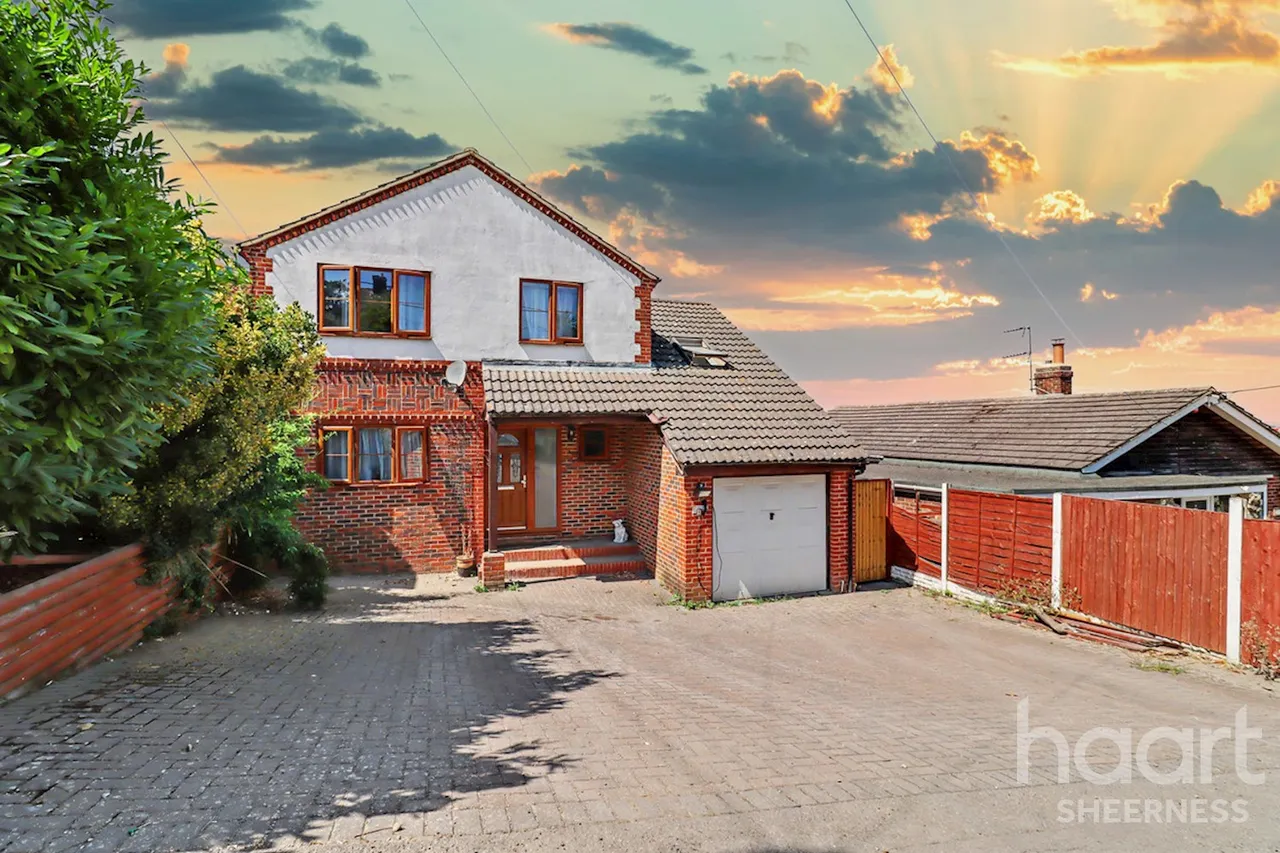 Waverley Avenue, Minster, ME12, photo 2