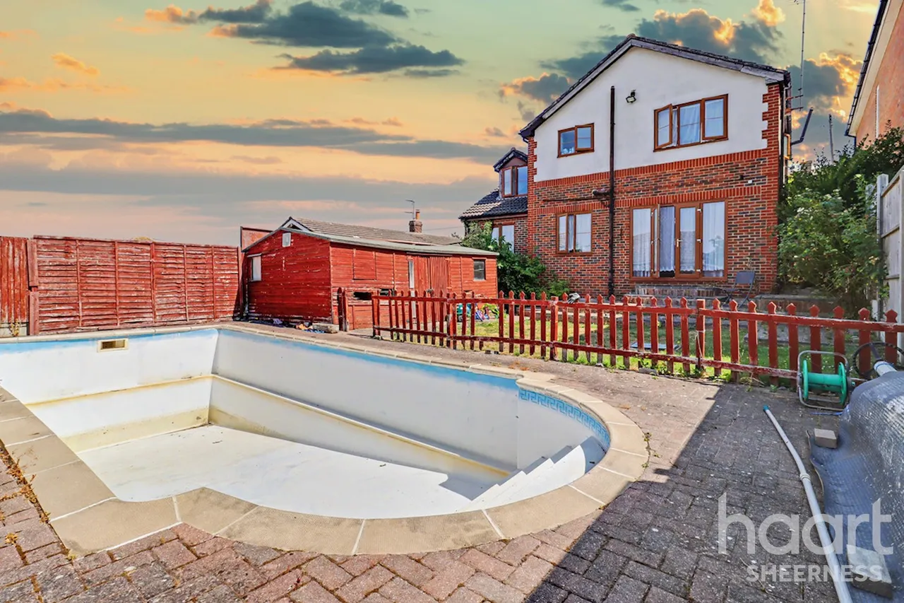Waverley Avenue, Minster, ME12, photo 16