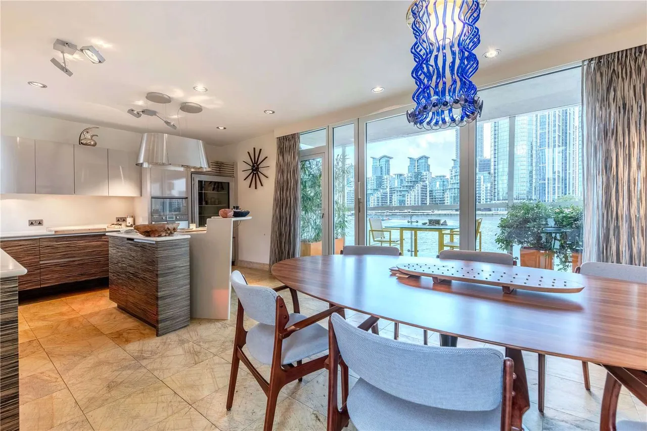 4 bed house for sale — Grosvenor Road, London, SW1V 3JY