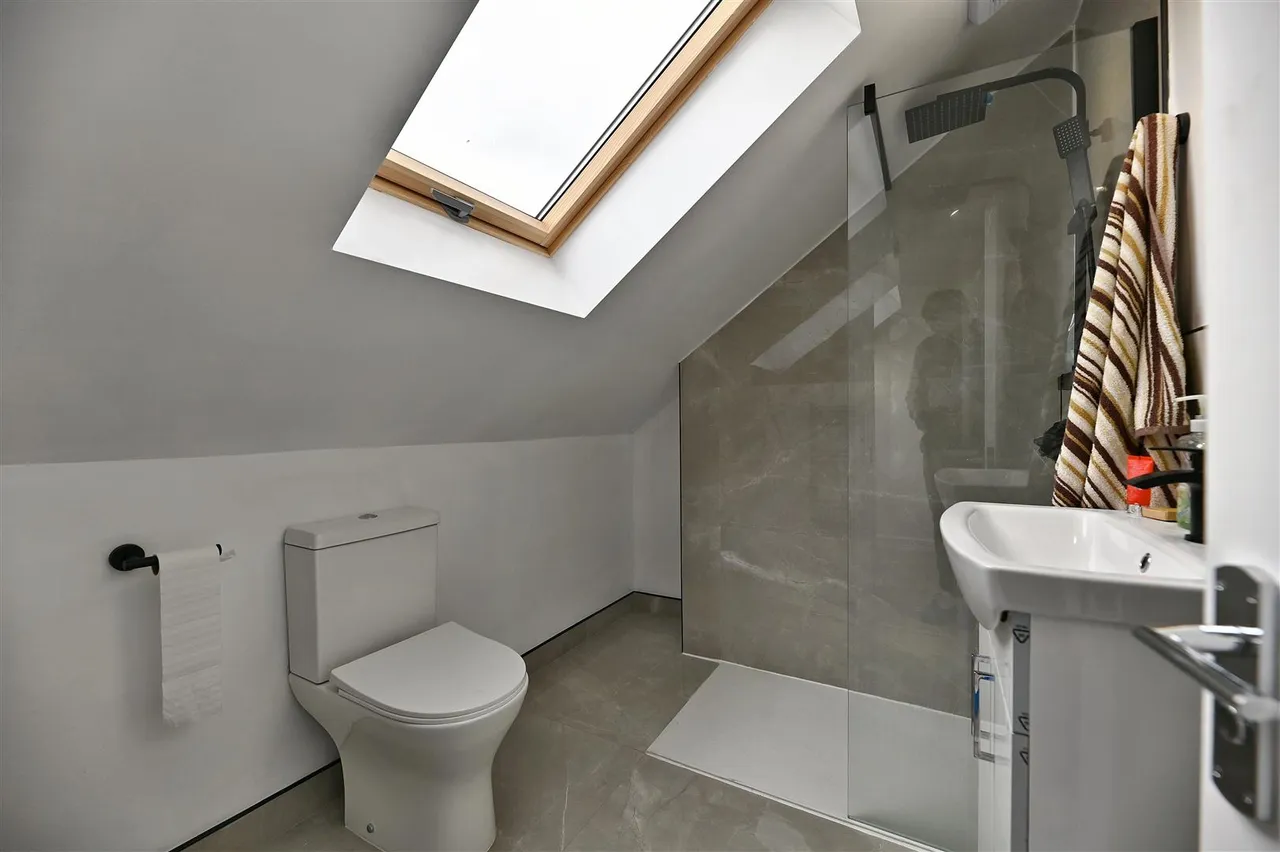 Bute Road, Barkingside, Essex, Ilford, IG61AF, photo 11
