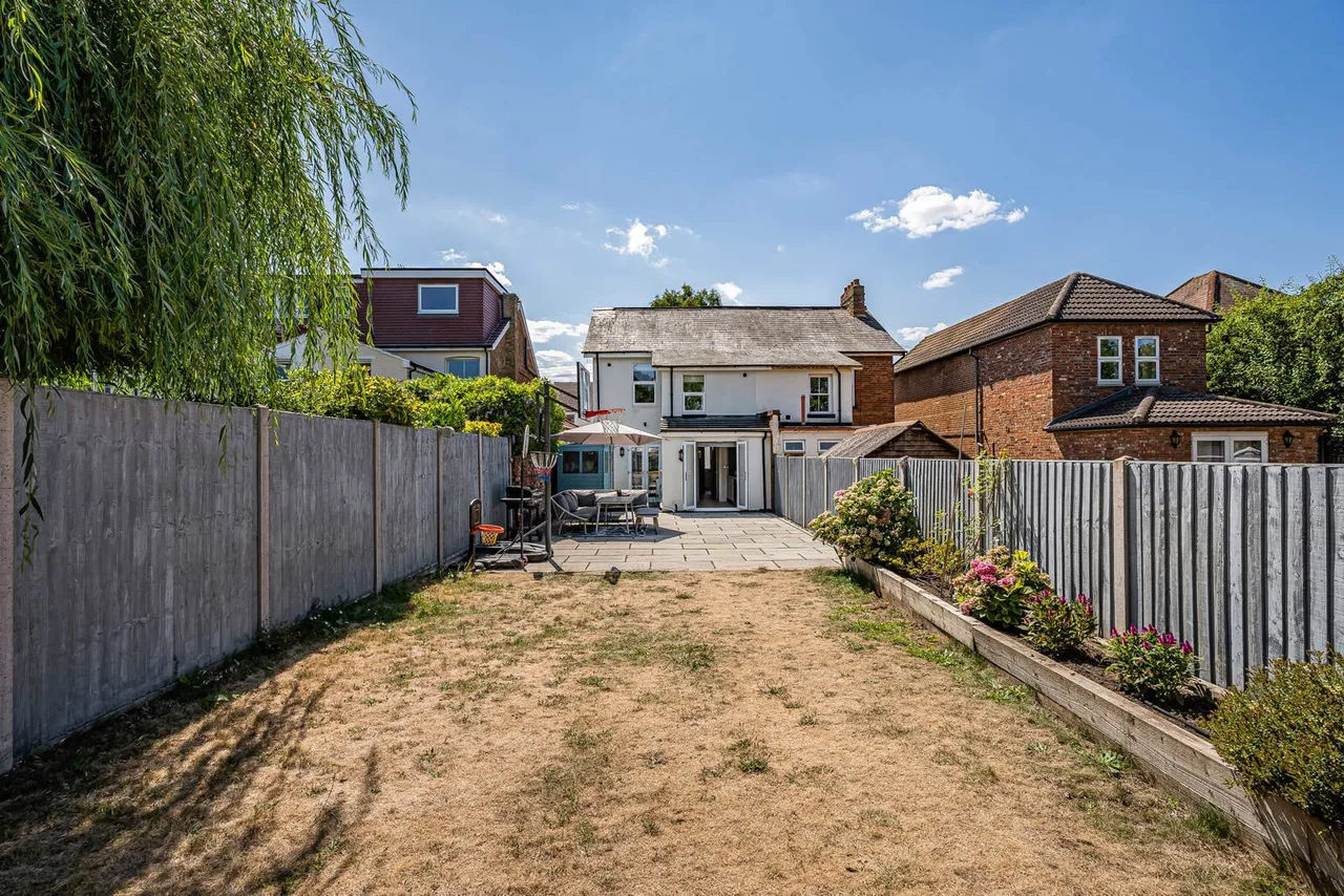 Strode Street, Egham, TW20, photo 27