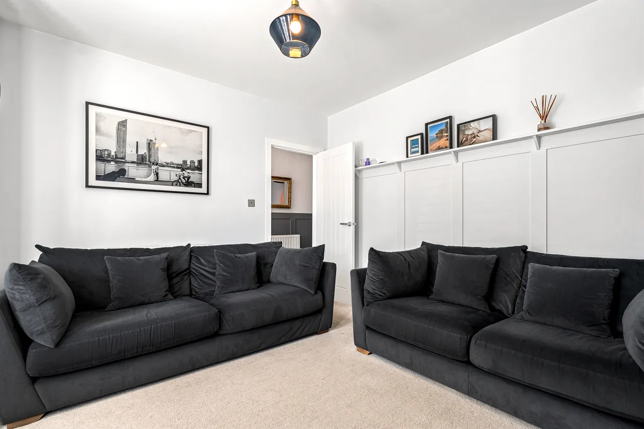 Strode Street, Egham, TW20, photo 8