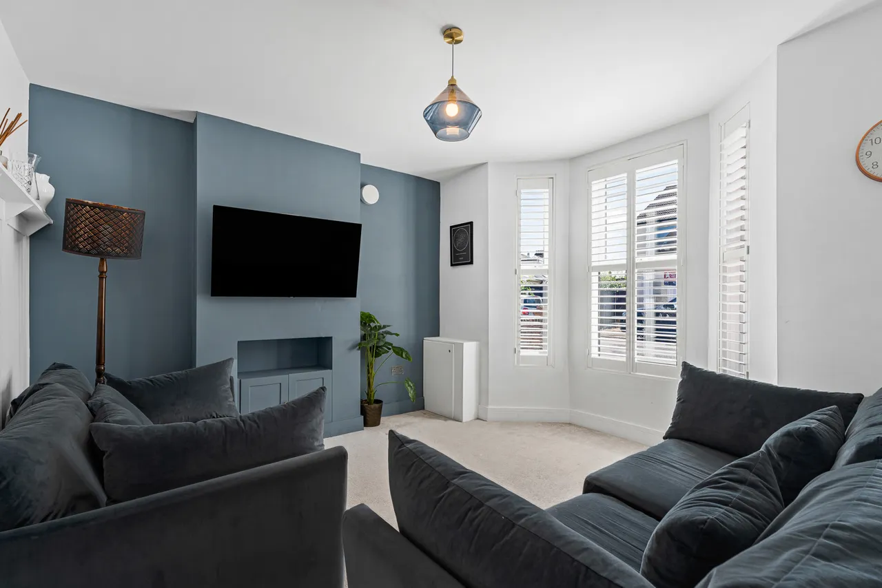 Strode Street, Egham, TW20, photo 2