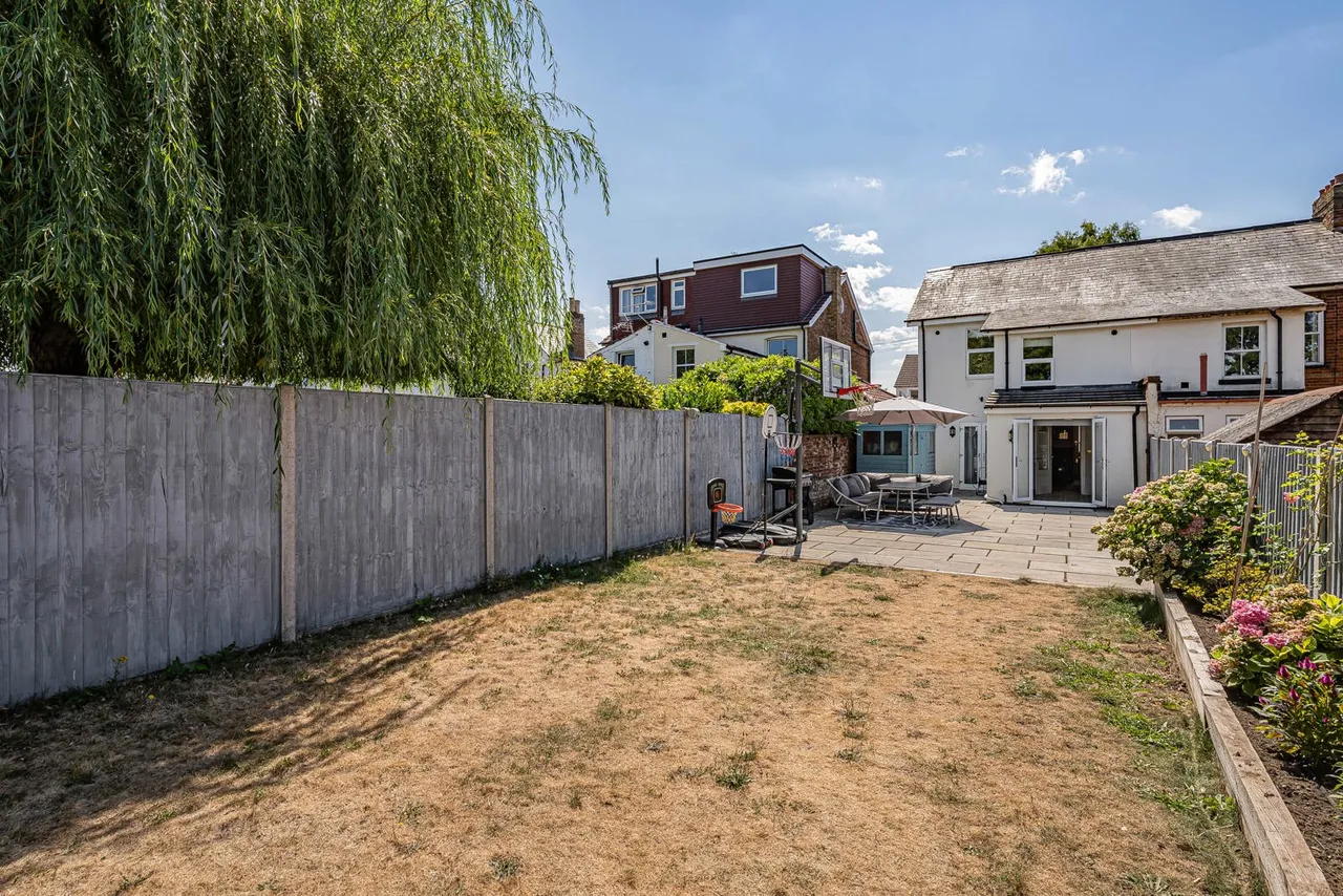 Strode Street, Egham, TW20, photo 28