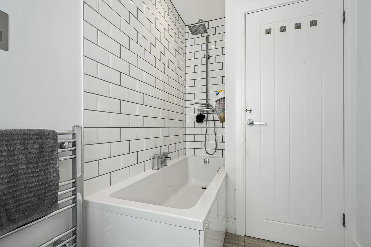 Strode Street, Egham, TW20, photo 22