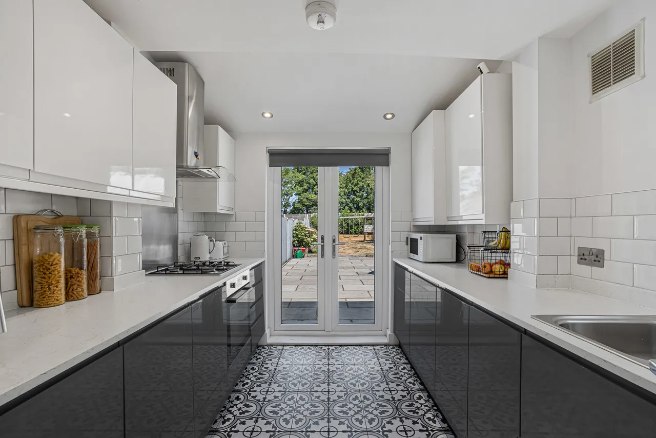 Strode Street, Egham, TW20, photo 10