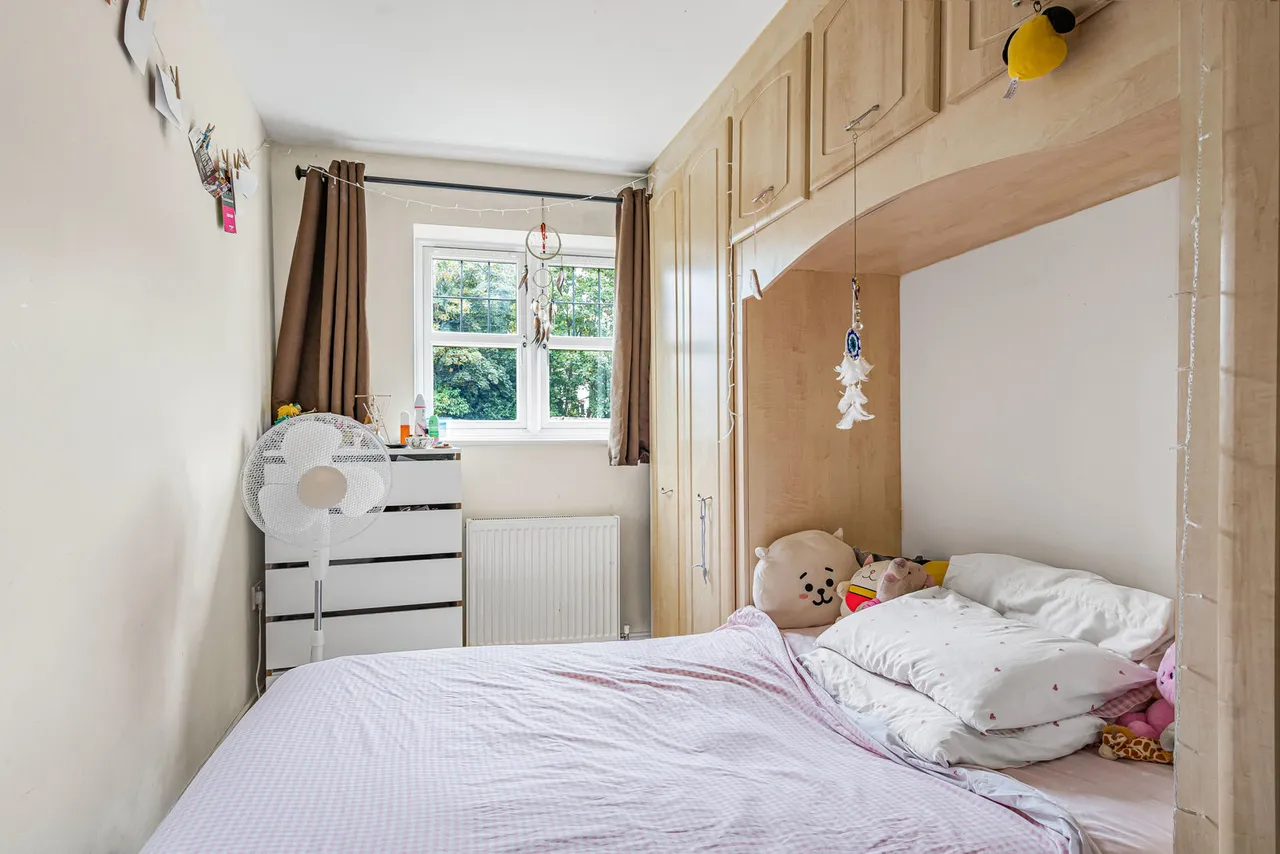Thorpe Road, Staines-upon-Thames, TW18, photo 6