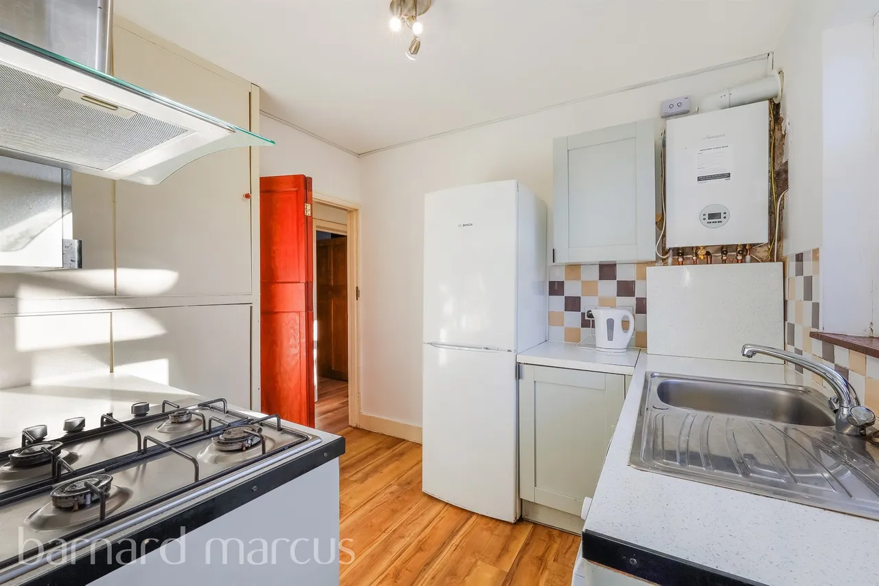 Martin Way, Morden, SM4, photo 9