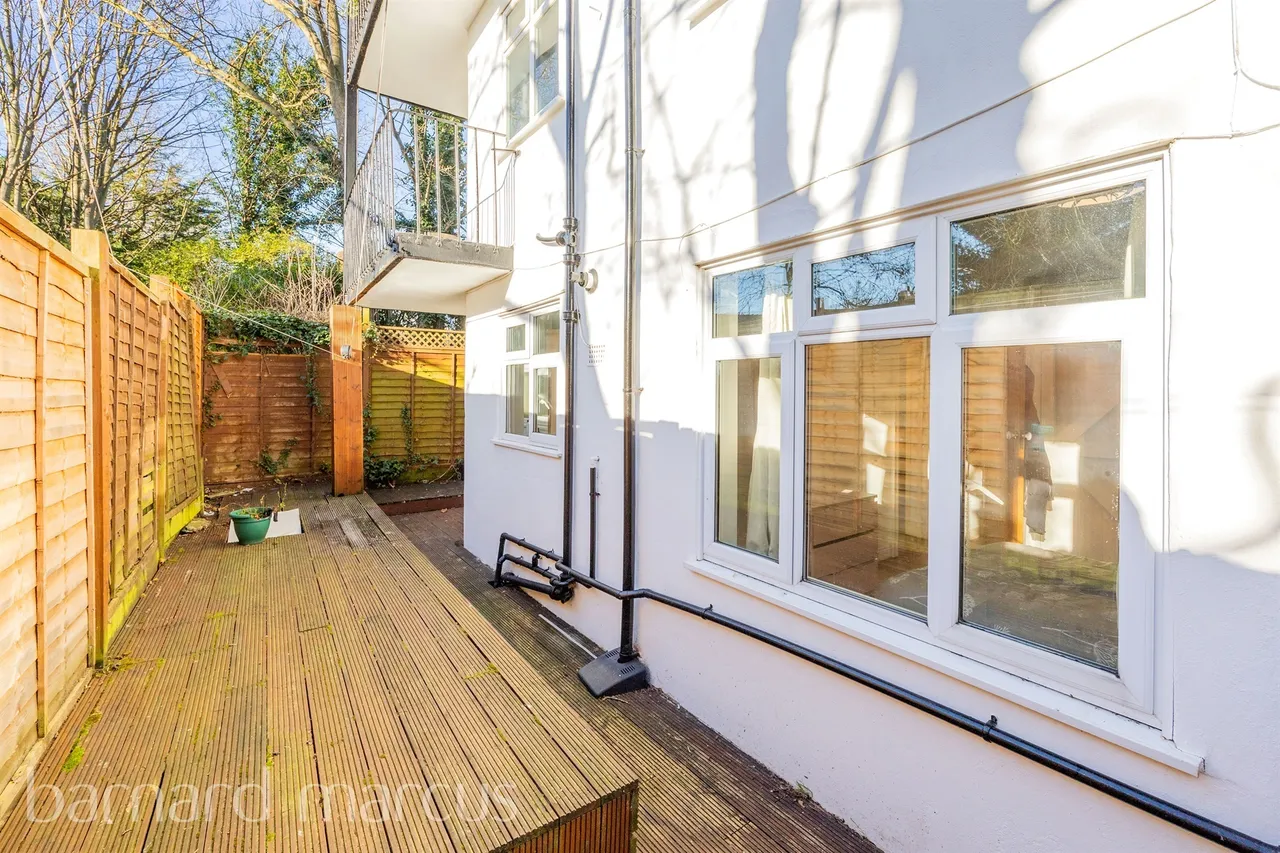 Martin Way, Morden, SM4, photo 6