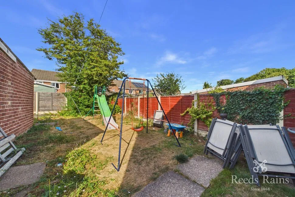 Scarborough Close, North Anston, South Yorkshire, S25, photo 9