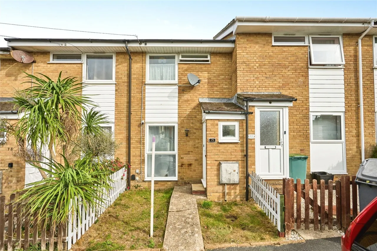 2 bed house for sale, Upper Yarborough Road, East Cowes, PO32