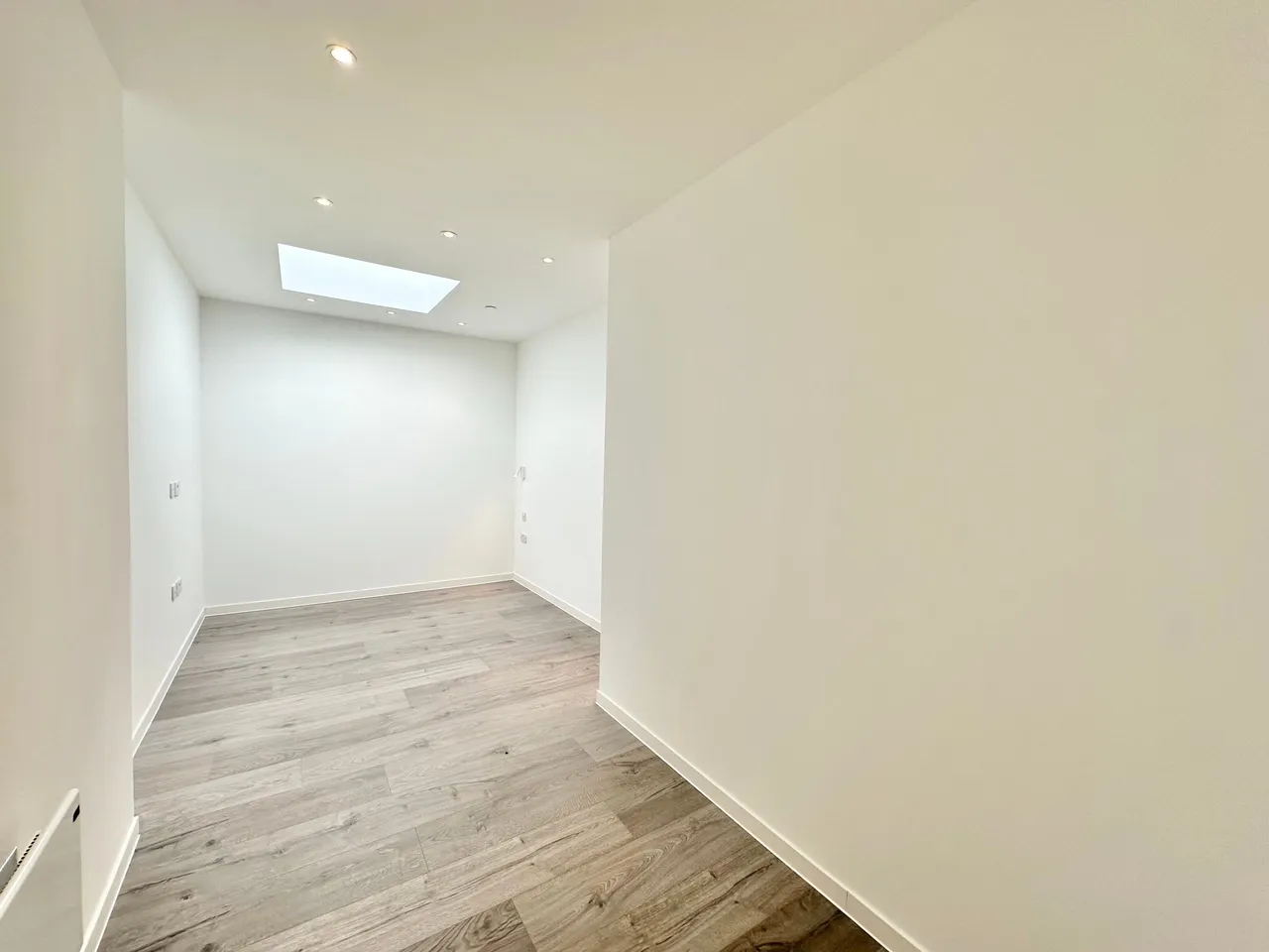 Flat 86, Tempus House, Milton Keynes, 249 Midsummer Boulevard, MK9 1FQ, photo 5