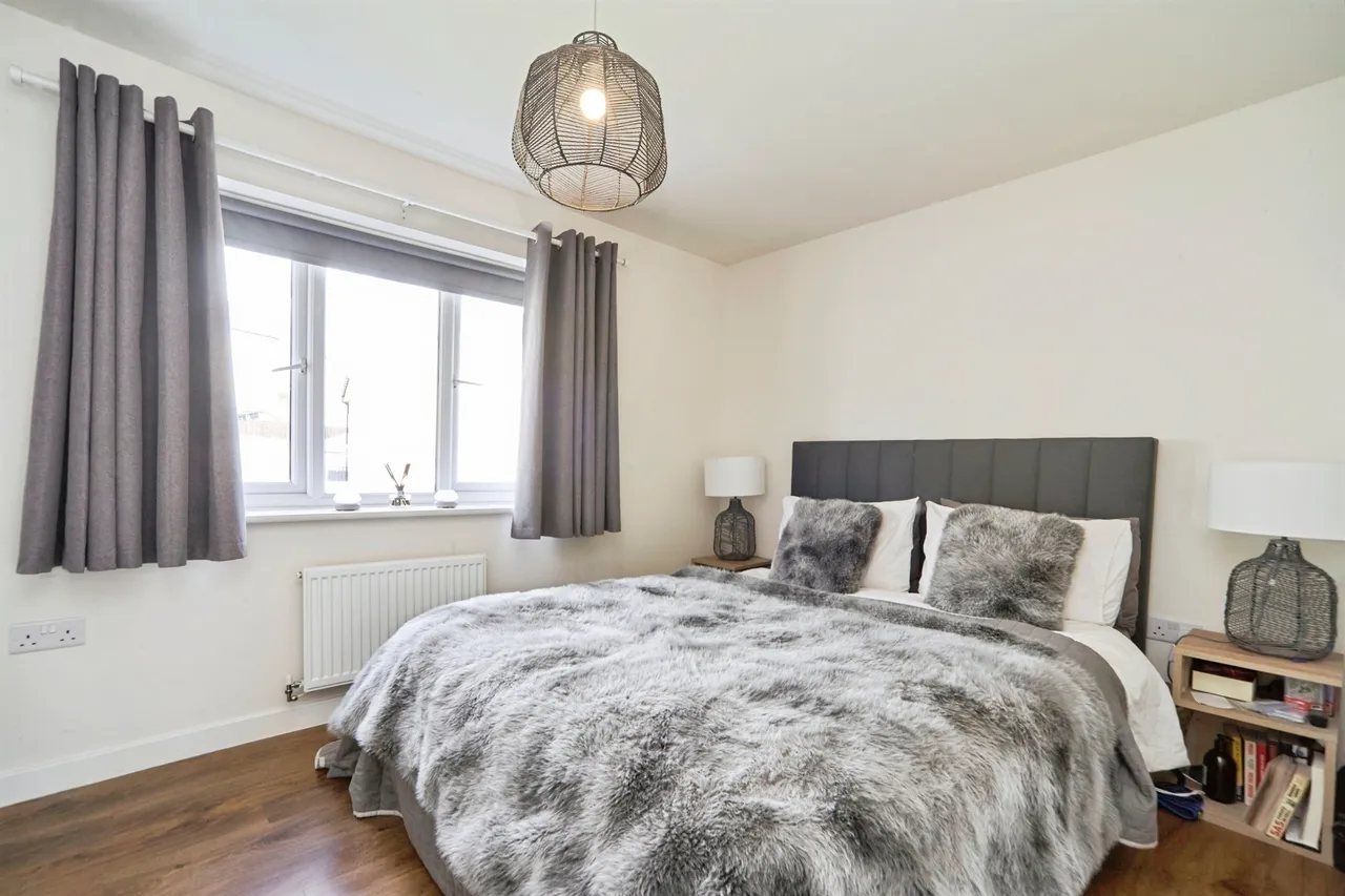 Poplars Park Avenue, BRADFORD, photo 8
