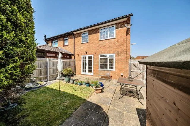 Spackman Close, Thatcham, RG19, photo 18