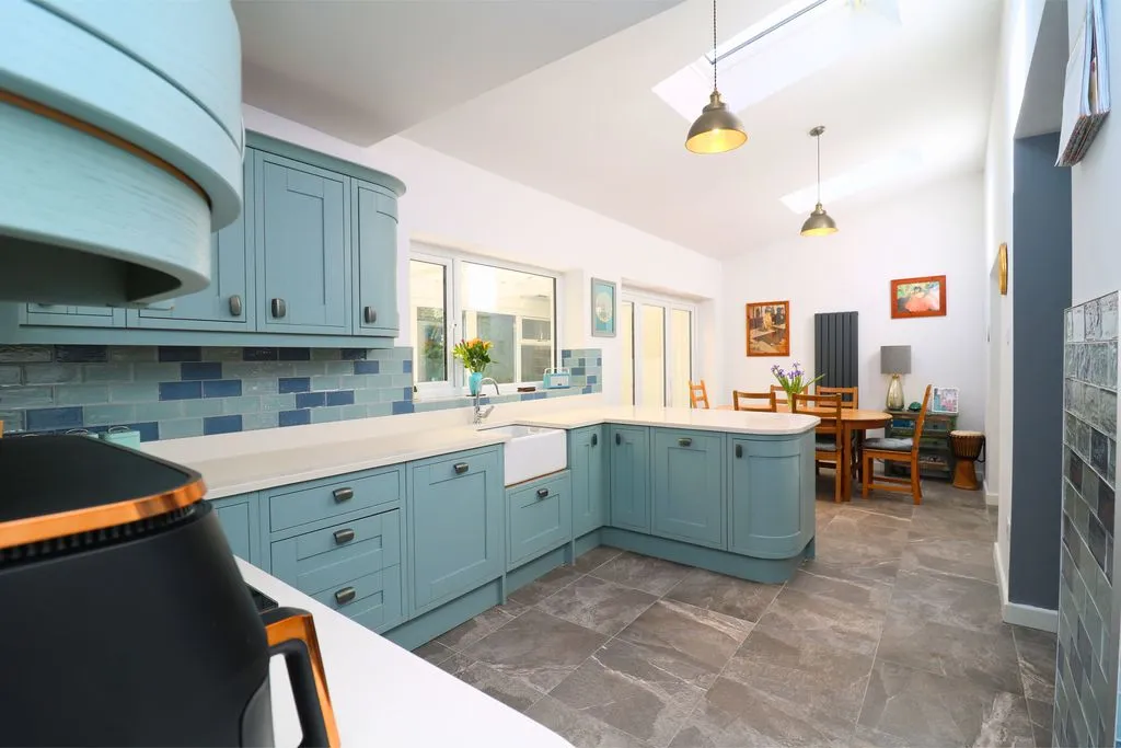 Leighswood Avenue, Aldridge, WS9, photo 2