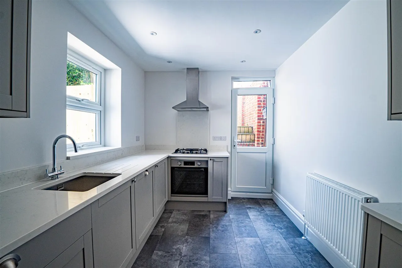 Manor Road, Hastings, photo 4