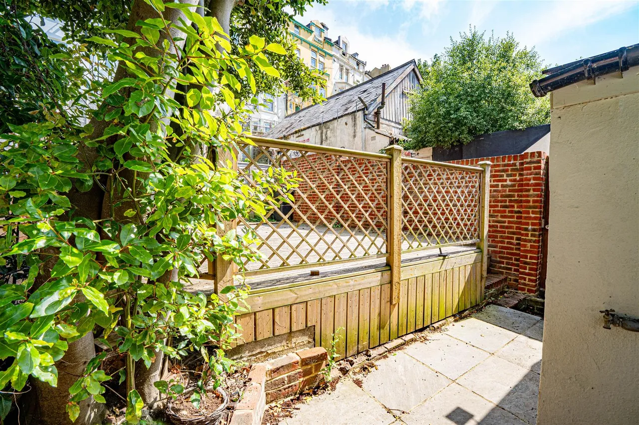 Manor Road, Hastings, photo 22