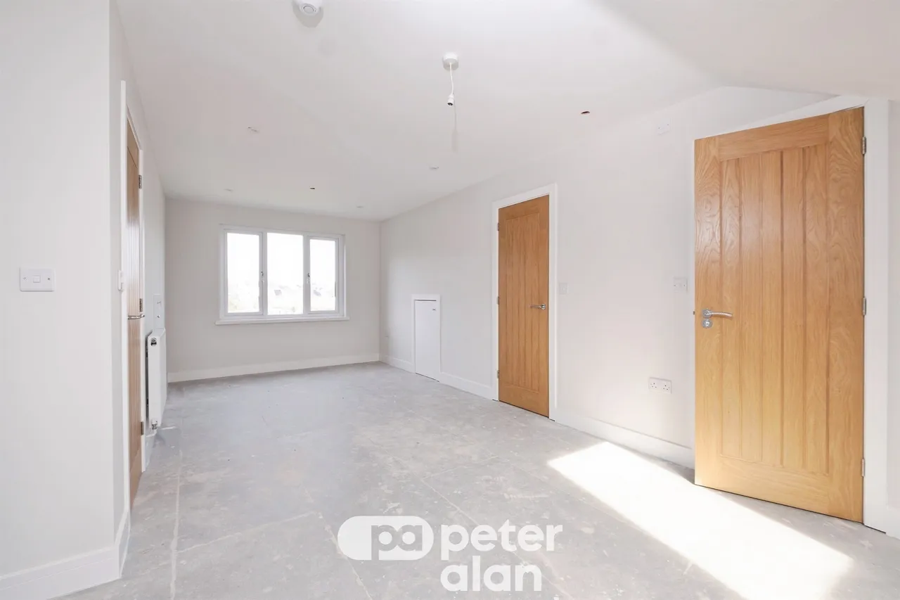 Five Locks Road, Cwmbran, NP44, photo 7